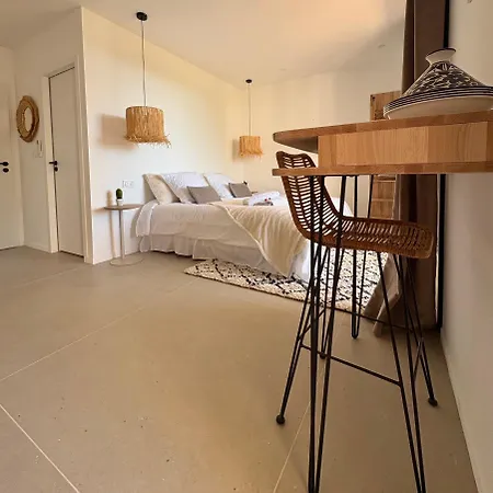 Loka-ecrin Contemporain Adult Only Apartment