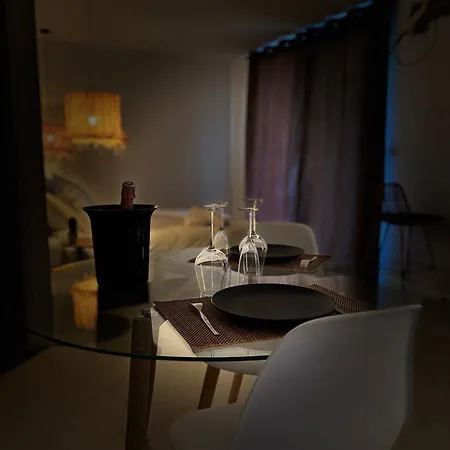 Loka-ecrin Contemporain Adult Only Apartment