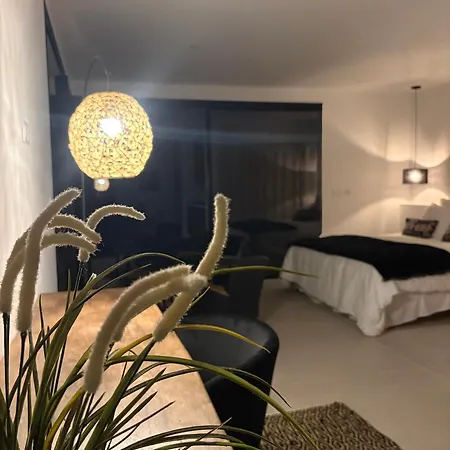 Loka-ecrin Contemporain Adult Only Apartment